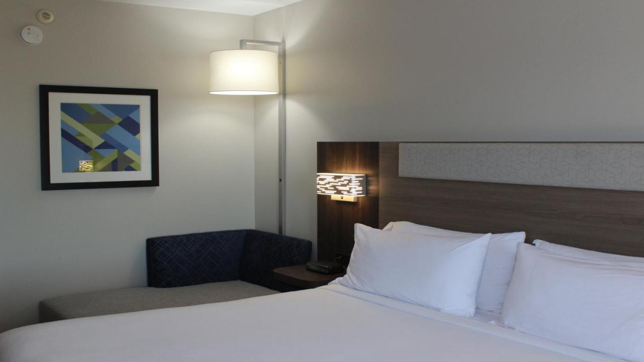 Holiday Inn Express Hotel & Suites Hope Mills-Fayetteville Airport By Ihg מראה חיצוני תמונה