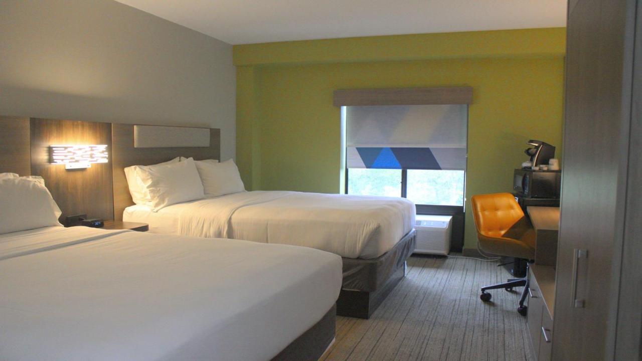 Holiday Inn Express Hotel & Suites Hope Mills-Fayetteville Airport By Ihg מראה חיצוני תמונה