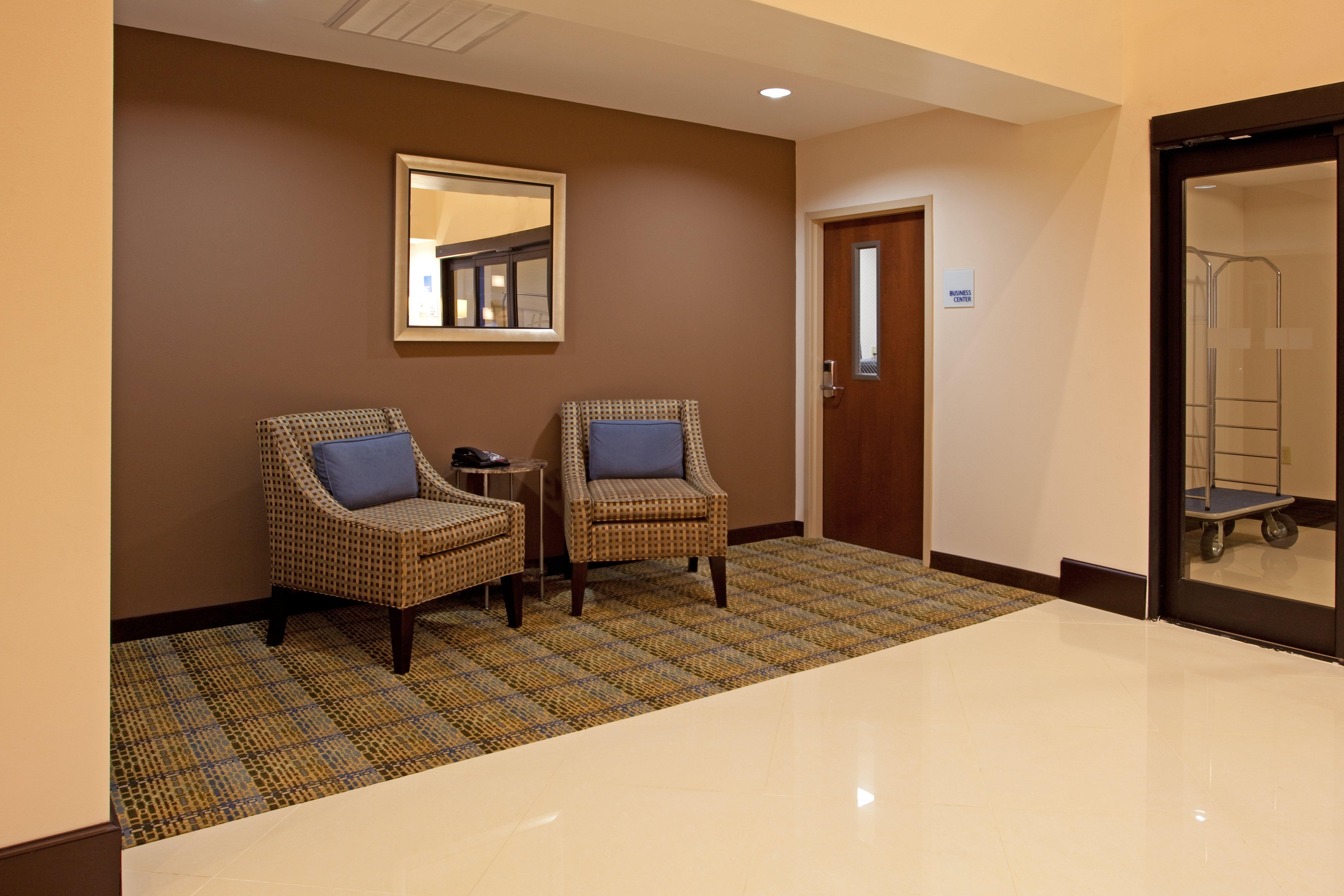 Holiday Inn Express Hotel & Suites Hope Mills-Fayetteville Airport, An Ihg Hotel מראה חיצוני תמונה