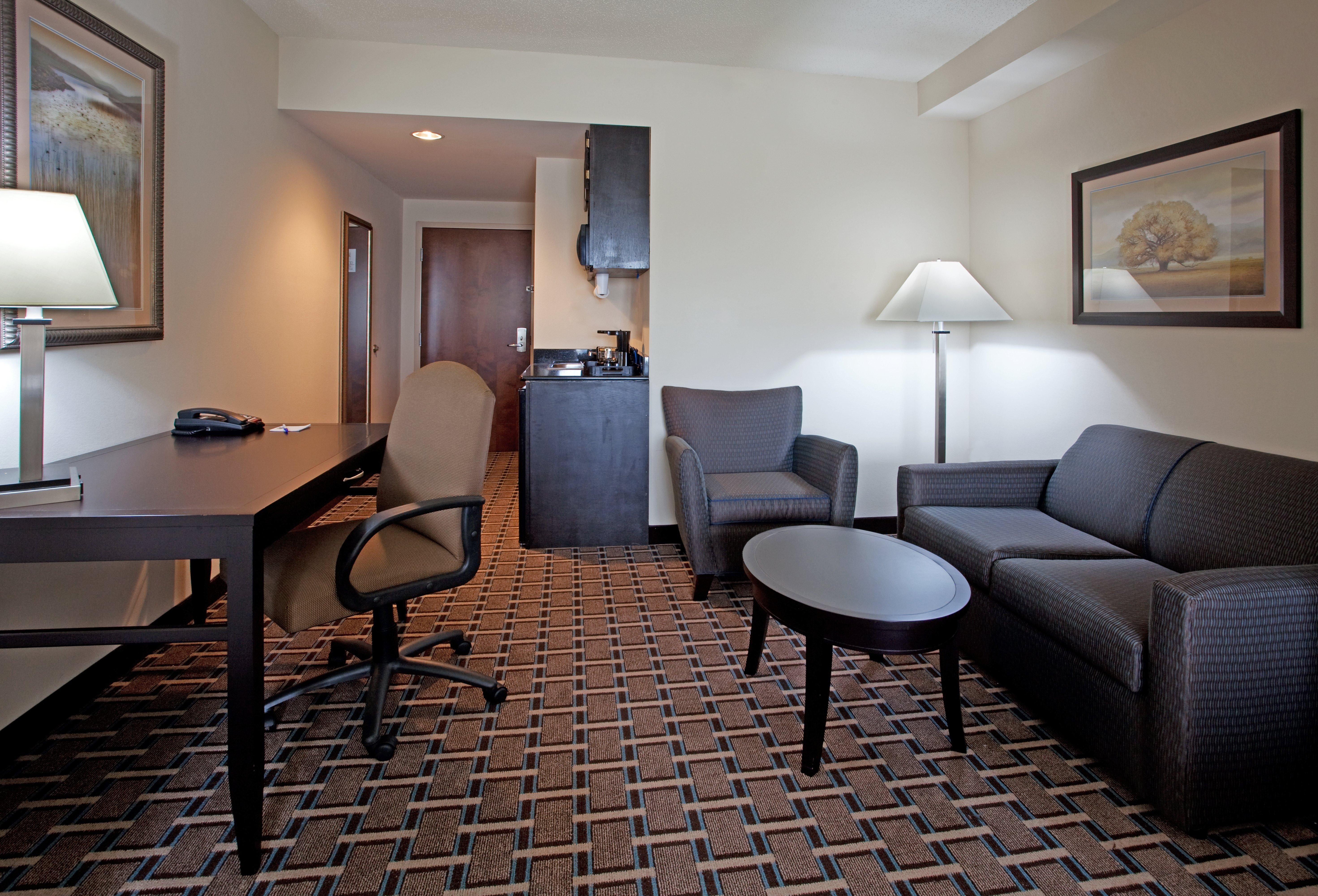 Holiday Inn Express Hotel & Suites Hope Mills-Fayetteville Airport, An Ihg Hotel חדר תמונה