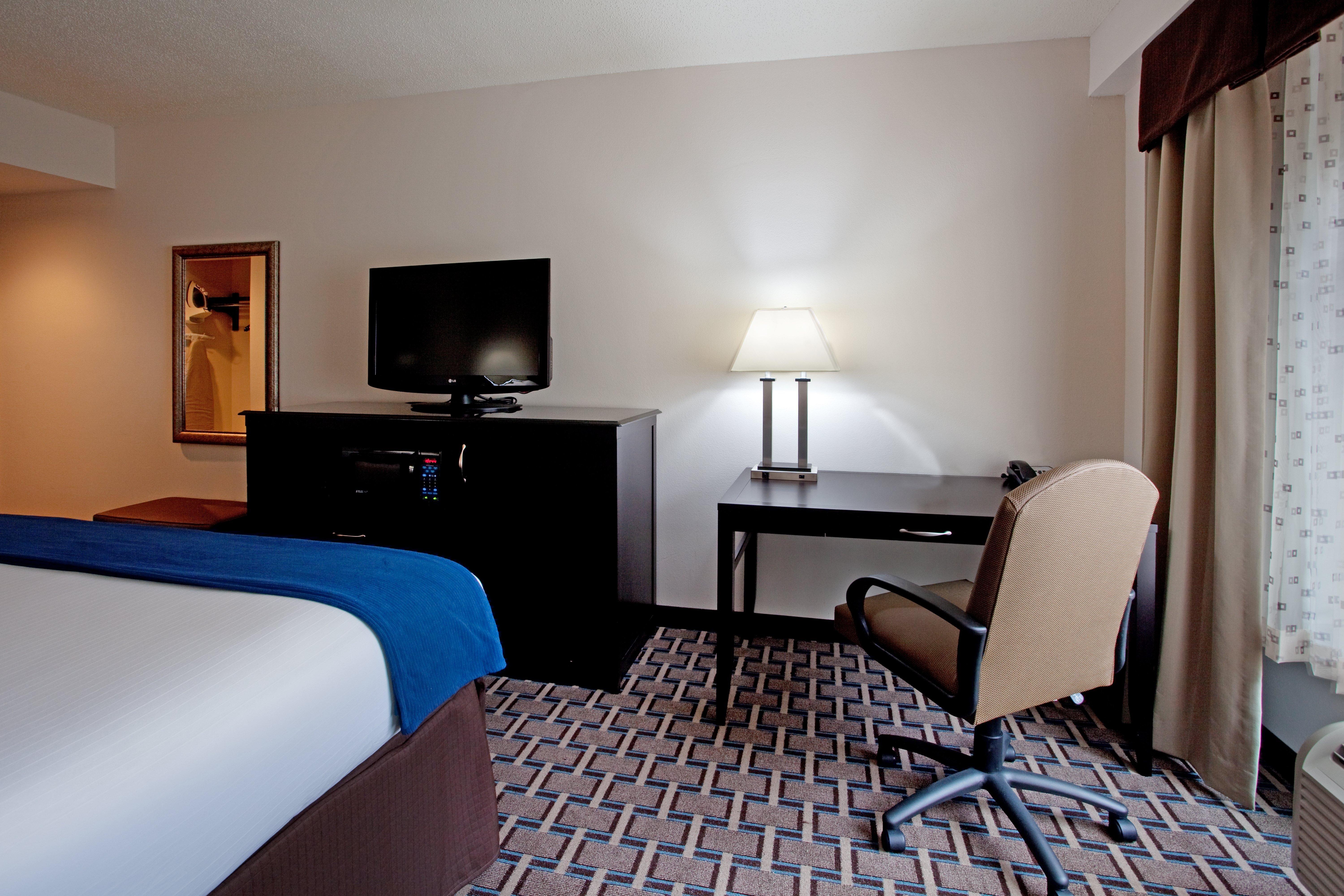 Holiday Inn Express Hotel & Suites Hope Mills-Fayetteville Airport, An Ihg Hotel מראה חיצוני תמונה