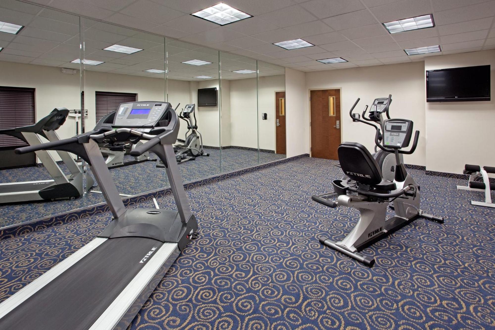 Holiday Inn Express Hotel & Suites Hope Mills-Fayetteville Airport By Ihg מראה חיצוני תמונה