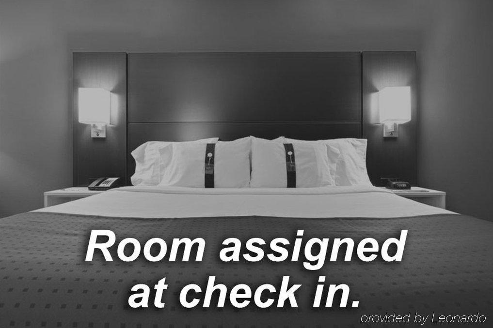 Holiday Inn Express Hotel & Suites Hope Mills-Fayetteville Airport By Ihg מראה חיצוני תמונה